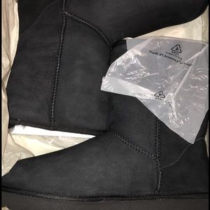Classic Short II Ugg Boot , Black - 10 Size